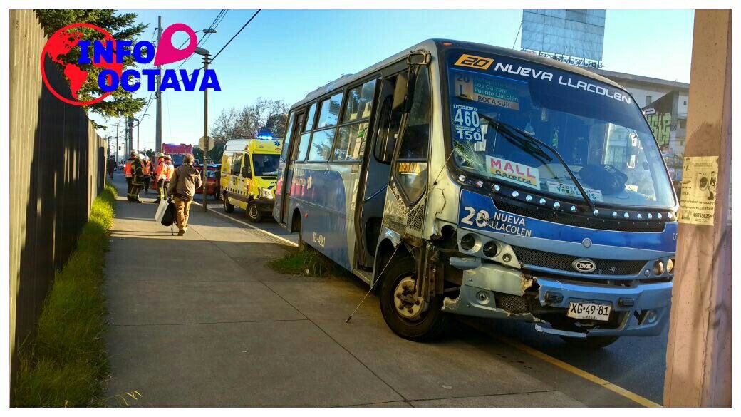 MallasBioBio's tweet photo. 🔴 #Concepcion COLISION DE TAXIBUS CON VEHICULO MENOR en Paicavi llegando a Av Los Carrera (1 Lesionado). https://t.co/gvVEyaER8v