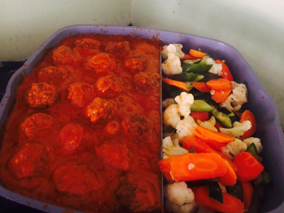 annette_bibz's tweet photo. Meatballs cooked in a creamy sauce with assorted veggies with the #AmazingPan for 15minutes. @JWaninda @ae_ella @SheilahGashumba @ssojo81 https://t.co/xgAhY2kMCZ