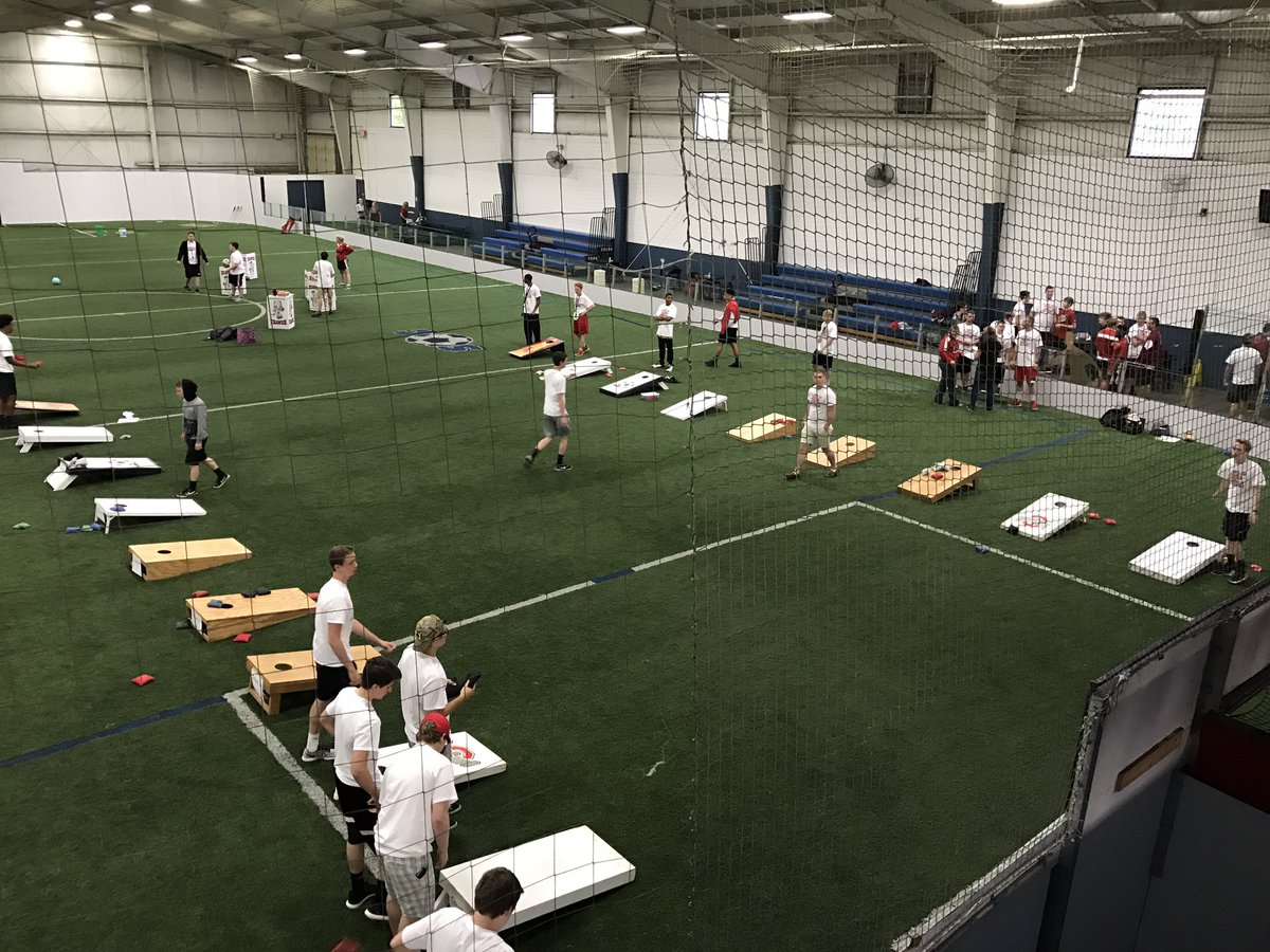 LaSallePride's tweet photo. Thanks Soccer City for hosting todays Senior Picnic. Weather can't dampen the class of '17 enthusiasm. @LSprincipal @LaSalleAlumni https://t.co/2iuMxyAVuq