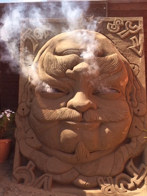 Beautiful #sunny day today in Weston. Enjoy the sun everyone! #summertime @LoveWestonsMare