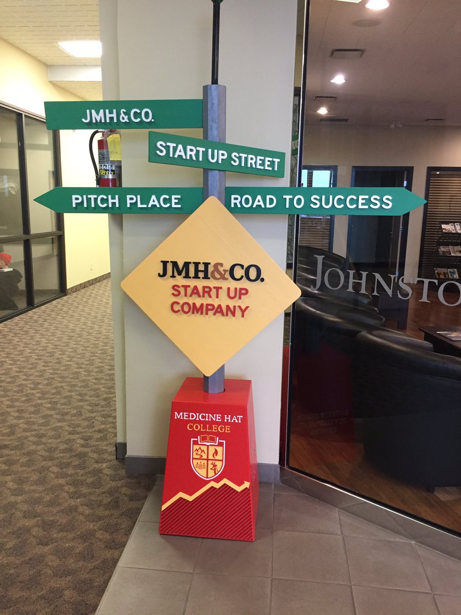 JMHCoCPA's tweet photo. Big day today at JMH for some very deserving students from @startupmhc #YoungEntrepreneurs #ChequeDay https://t.co/IG6Fre9fKw