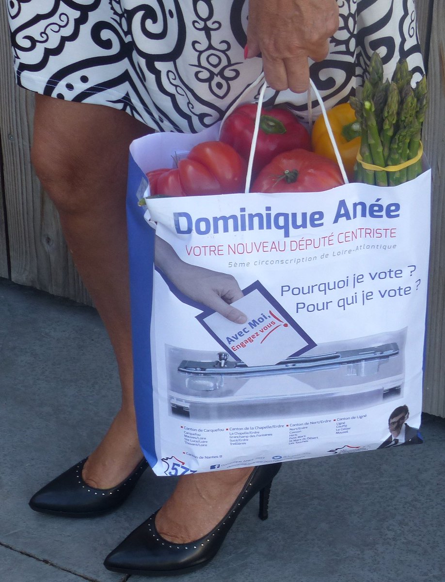 AneeObjFrance44's tweet photo. @577PourLaFrance #hitbag exclusif copyrtight @AneeD_577 Le sac utile informatif pédagogique plébiscité #circo4405 #577INDEPENDANTS https://t.co/W0ijTm9PZR