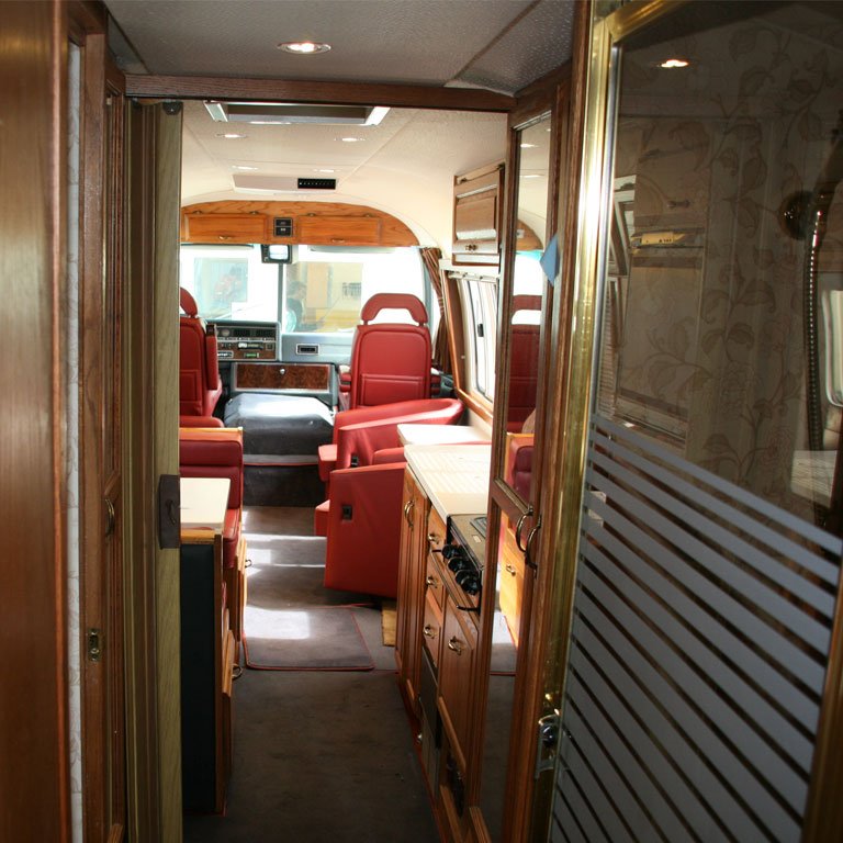 LASMotorhomesUK's tweet photo. Do you have an idea you'd like to try in your RV Motorhome? Run it by us, regardless of how difficult it may appear call 01604 861999 https://t.co/3znKTDvZ5r