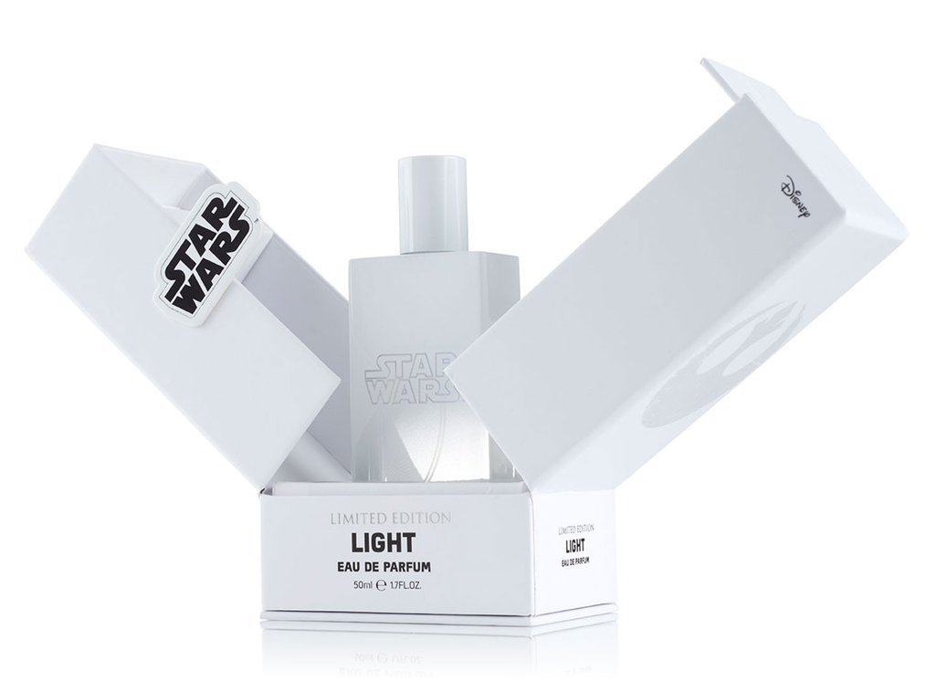 NAFii201's tweet photo. Star Wars ganha perfumes com embalagens temáticas https://t.co/8aqStb9Y9w via @EmbalagemMarca #embalagens #StarWars #packaging https://t.co/ZT2hbF5xzU