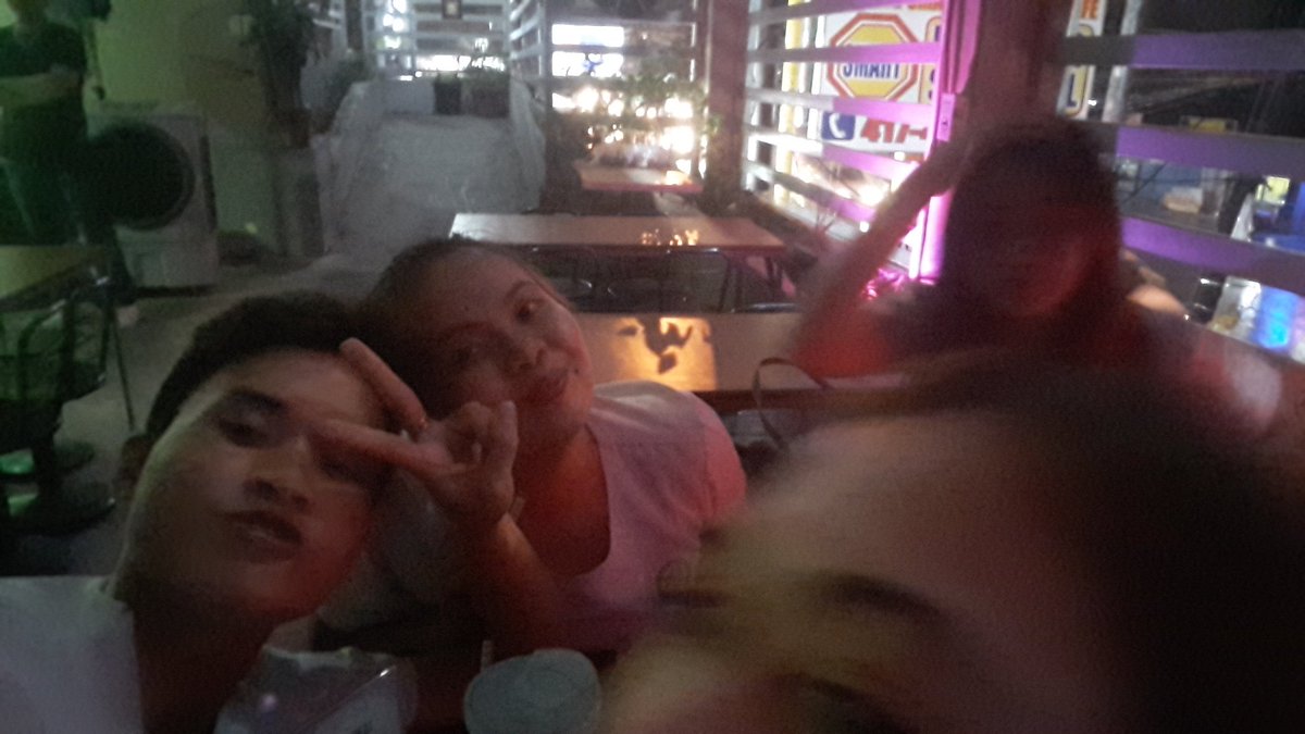 mrmaraguinot's tweet photo. Thank you girls. 😘💙 #Pharmates https://t.co/G9tR5Gp0qQ