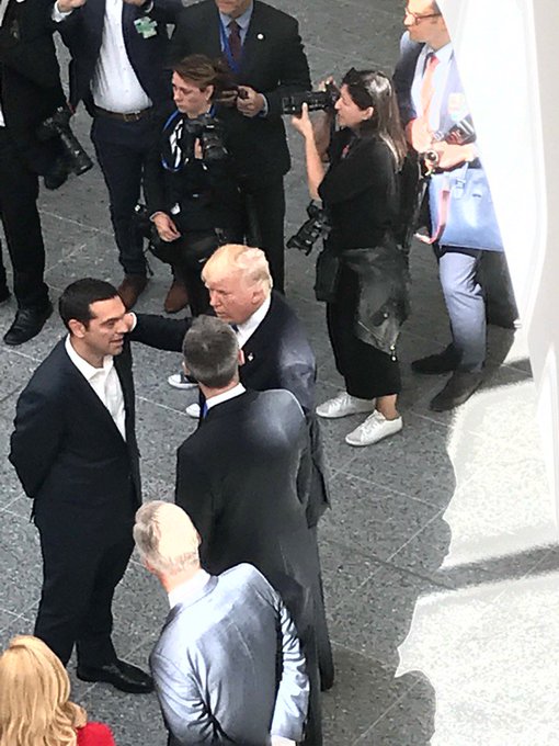 DArcHaxXYAAsLYm Τραμπ σε Τσίπρα: Ανακάμπτετε και αυτό είναι εκπληκτικό! [εικόνες]