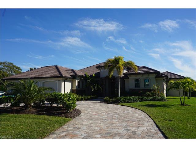 VIPRealtyGroup's tweet photo. 8691 Belle Meade Dr. Ft. Myers, FL 33908
$886,900 ~ 3 BD/3 BA ~ Call Todd Tooley ~ 239.822.8255 #VIPRealty https://t.co/lb3FyEKTE1 https://t.co/XqWEvwh18A