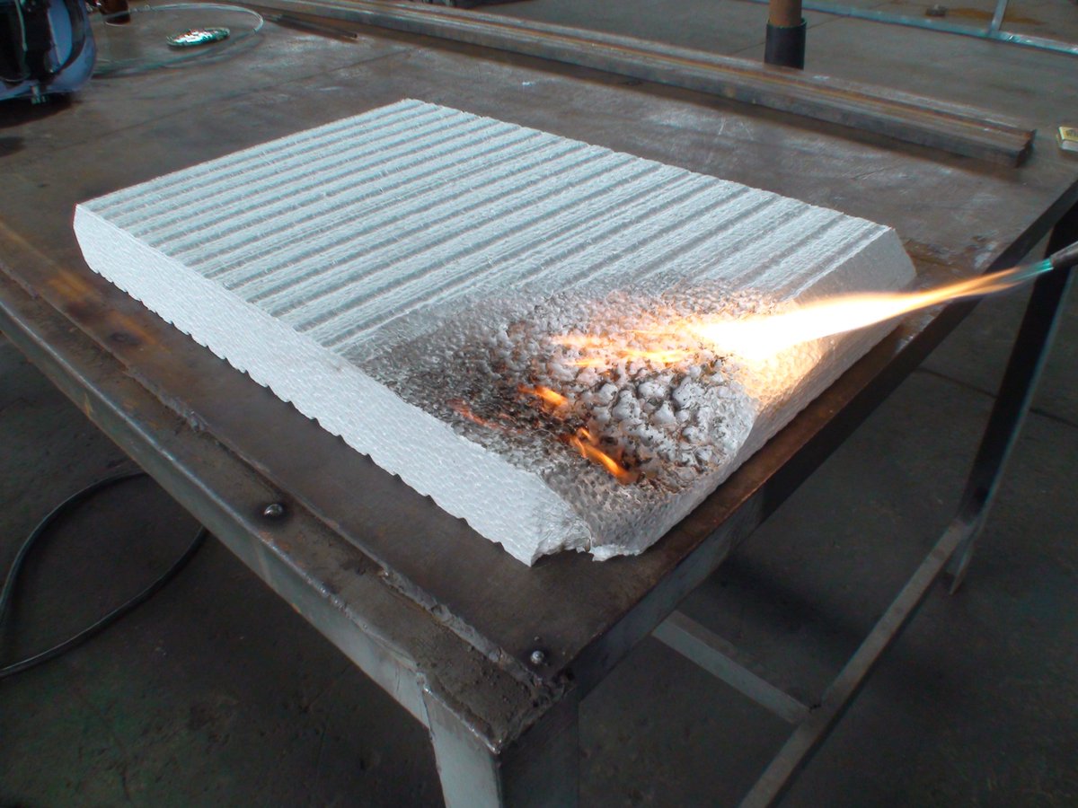 07Termoblok's tweet image. TERMOBLOK cuenta  con garantía internacional de producto no inflamable y auto extensible resistente a la compresión y poca emisión de humo.