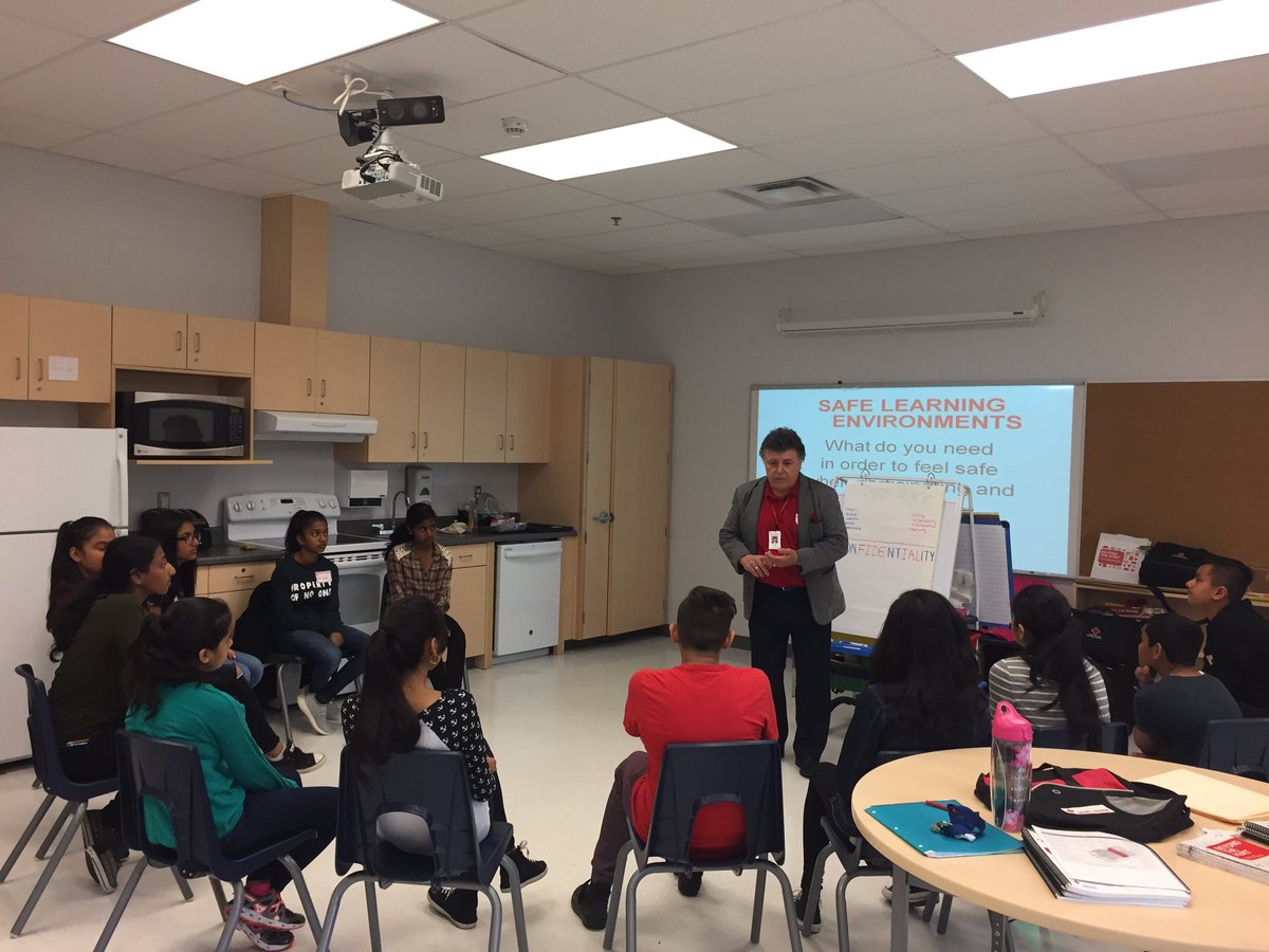 Ms. Watson tweet media