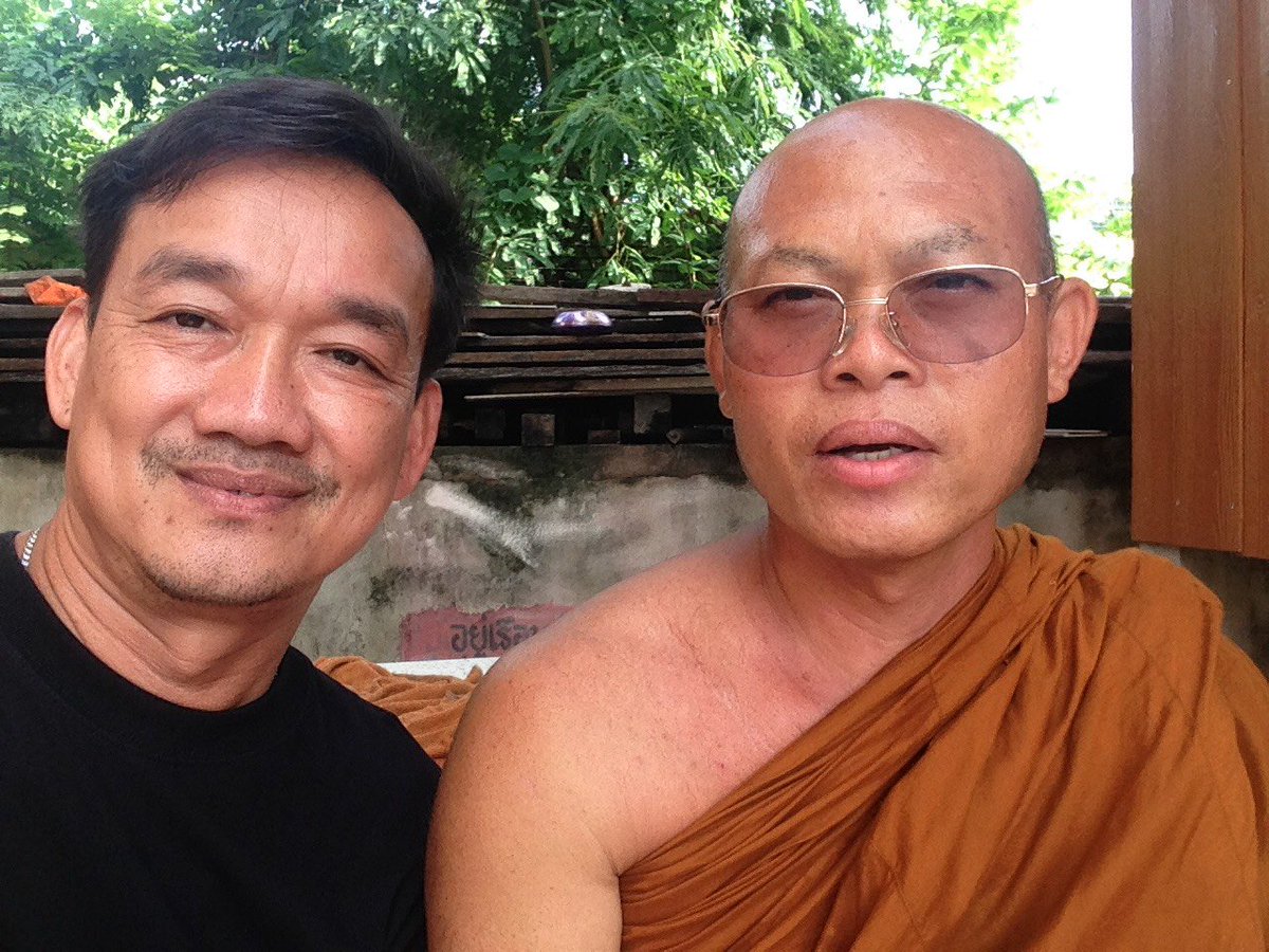 goolwadee's tweet photo. @YoshikiOfficial Dear, my friend who gave me cats is Bhuddhist monk,called "Suraphol". I used to call his Dad's name:"Rouy" means "Rich". https://t.co/WezZn0Aokj