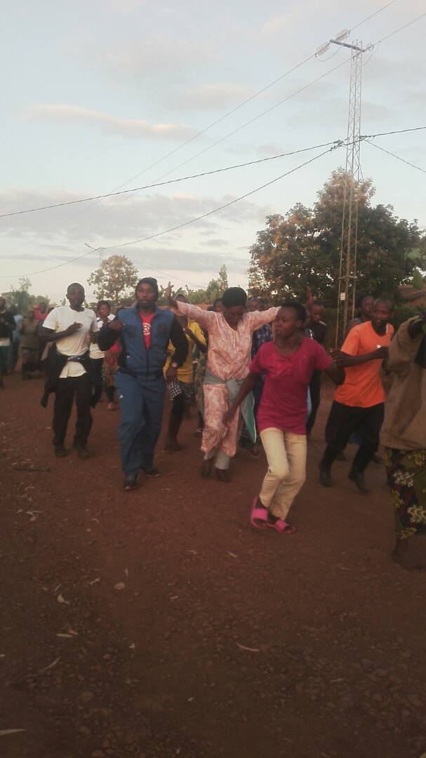 KayonzaDistrict's tweet photo. #Rukarasector, Rukara Cell,hatangijwe imikorere y'amasibo mu baturage b'umudugudu wa Karambo. @jcmurenzi @JudithKazaire @boniface_rucagu https://t.co/Krk0VrFOFu
