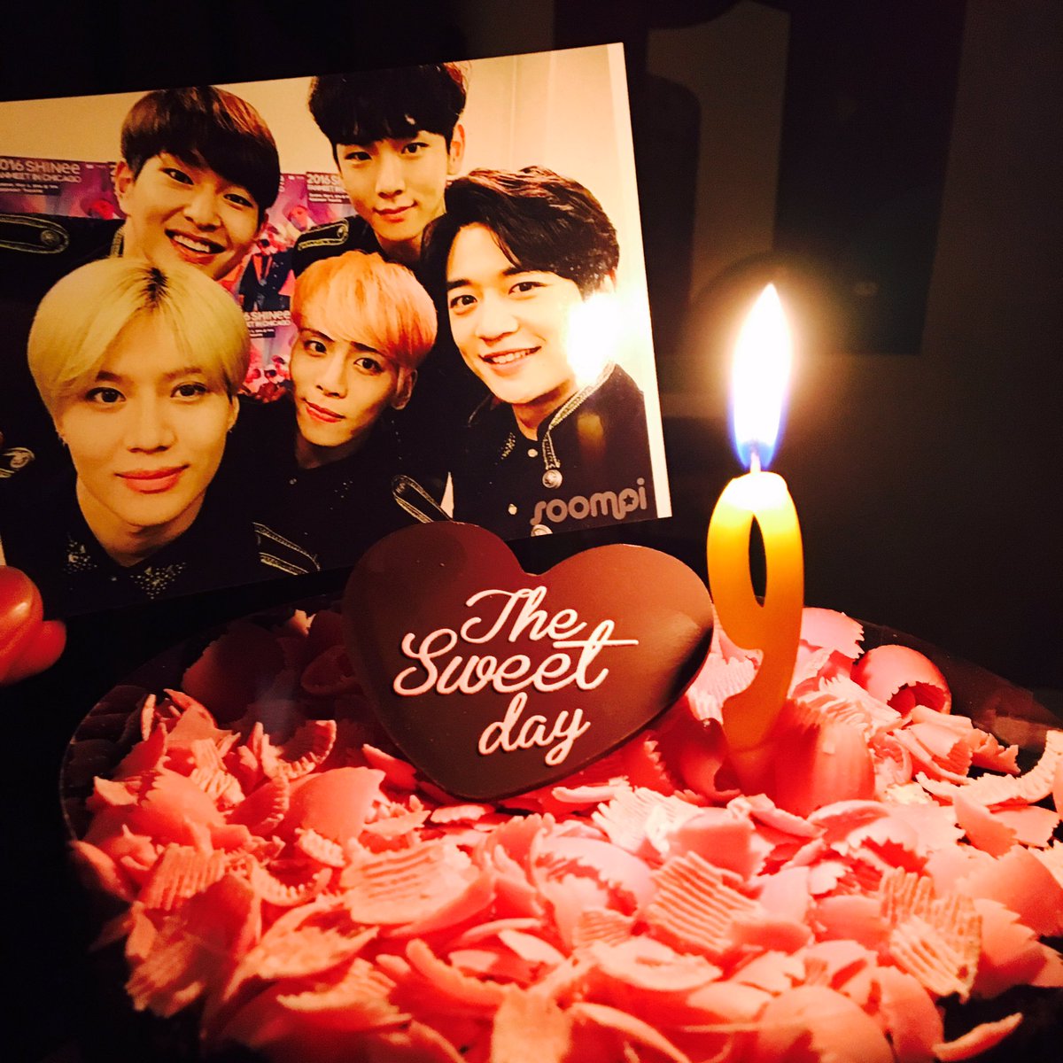 keyy_923's tweet photo. 퇴근하고 혼자서 9주년 파티중 ;ㅂ;
샤이니 진짜 너무너무 좋아해 사랑해
앞으로도 쭈욱 천년만년 같이 걸어가자
#9ood #샤이니는사랑이라9
#벌써_9년이야_샤이니 https://t.co/MCXeRiUHSn