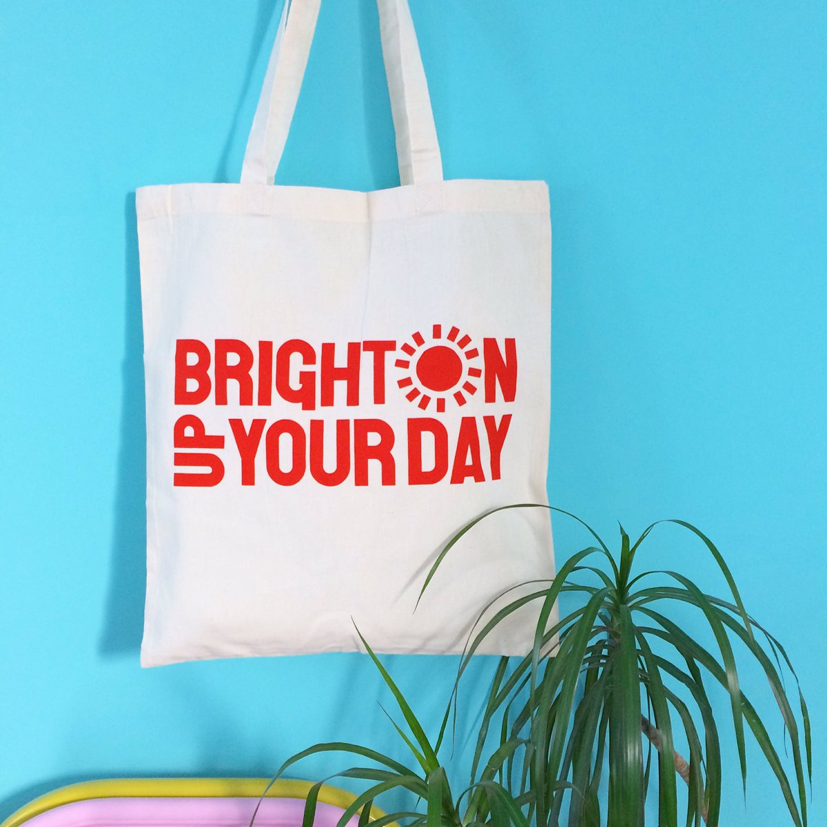 Tomorrow AND all weekend #Brighton! We'll be popping up at <a href="/WarrenTheatre/">warrentheatre</a> with <a href="/HipHipCollectiv/">HIP! HIP! Collective</a>, 5 awesome artists in one very cool shed!