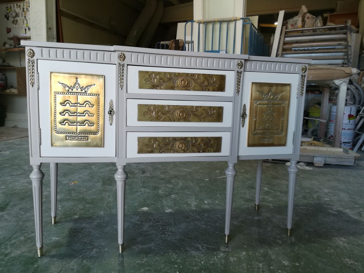 lacas40's tweet photo. lacado de muebles en cualquier estilo https://t.co/yR2rw50DuL