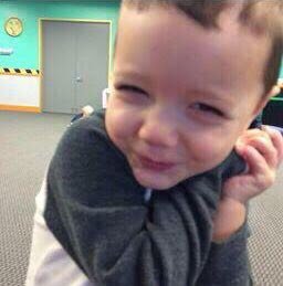 thaisbrachho's tweet photo. Esperando ansiosa a bíblia vulgo álbum da Halsey seu ser lançado. Lauren vai solo pra eu ficar ansiosa pelo seu tb #StrangersIsComing https://t.co/qAUMIEcfic