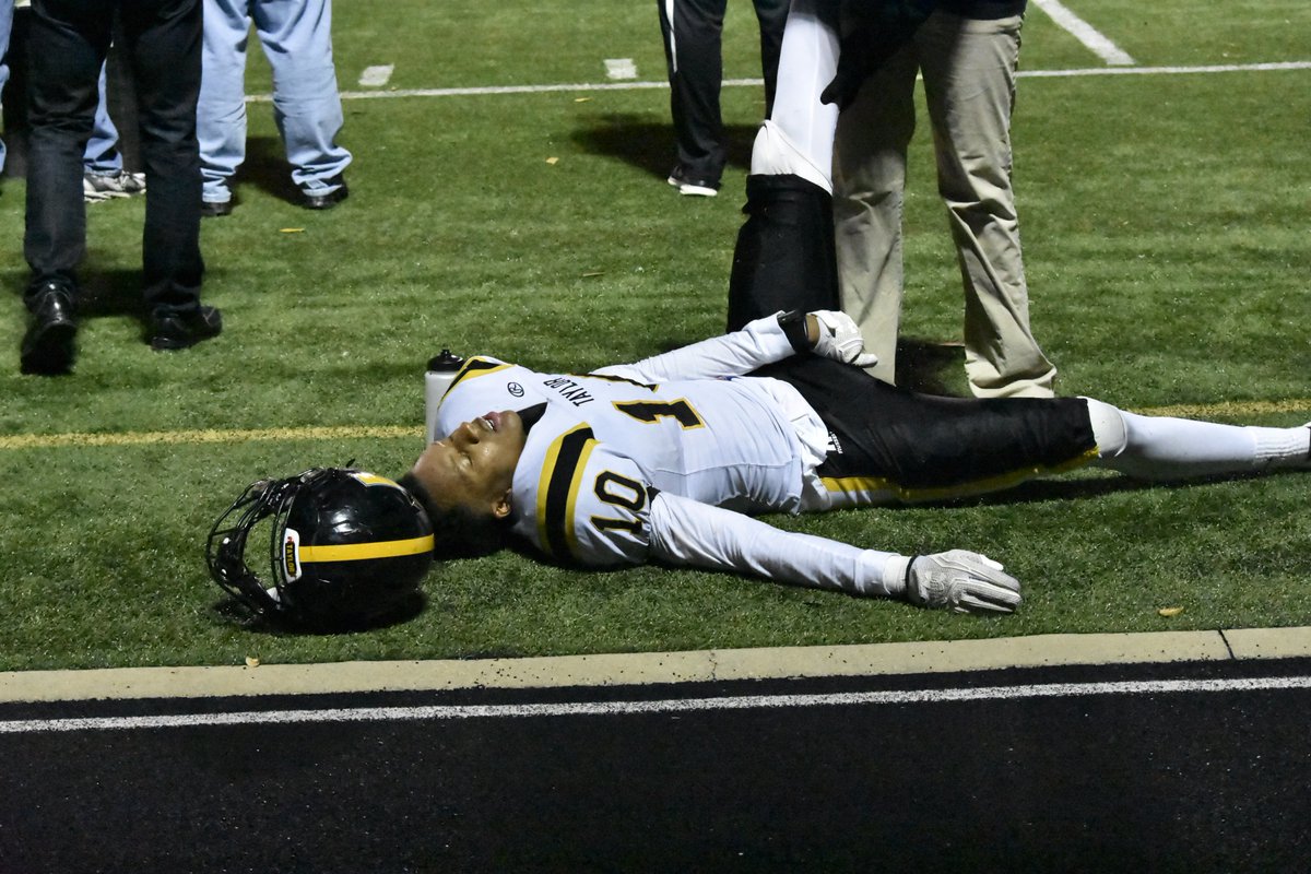 When you get to kick back, relax and look at your yearbook after work.
#work #buyayearbook