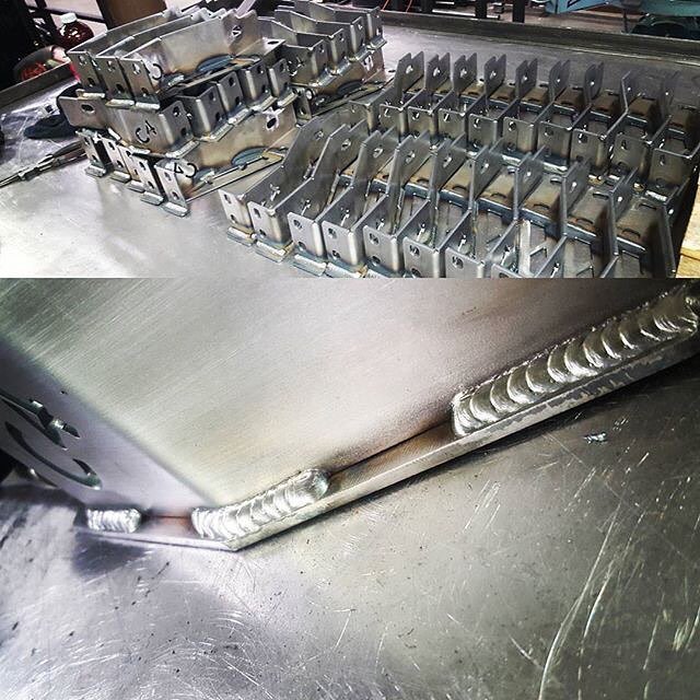 FFJournalUpdate's tweet photo. Stackin parts for #fabfriday. 
#fabricationlife #c4fab #metalfabricaton #offroadfab #eatsleepweldrepeat #welding #… https://t.co/d6tTaeU8Jm https://t.co/KlbkW9QxC3