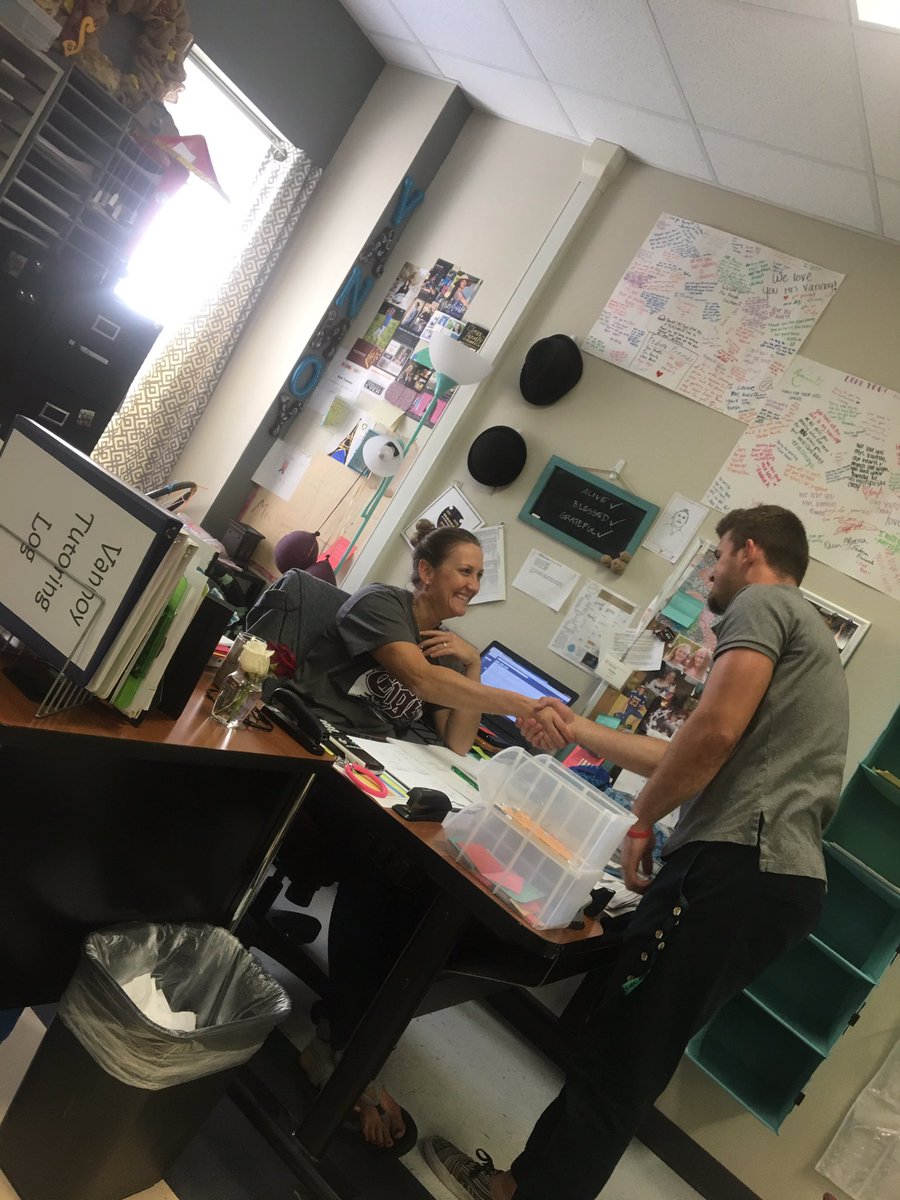 Ryland_Haynes's tweet image. 10,000 RTs and we all get a 100 on the final @Mrs_KVannoy