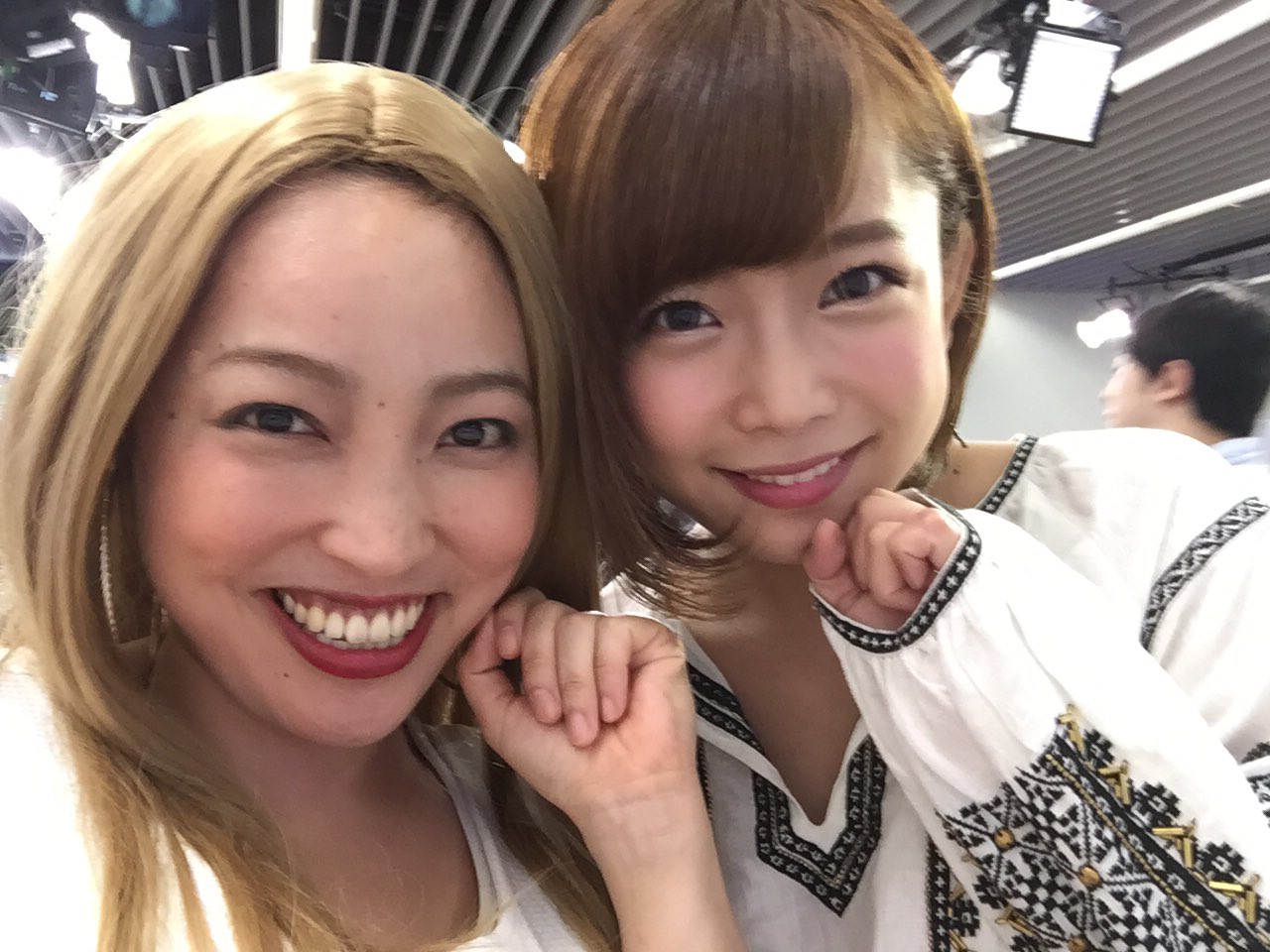 O Xrhsths 石井てる美 Terumi Ishii Sto Twitter Abemaprimeでした ありがとうございました 最近アベプラ木曜日が楽しくて仕方ない コヴァンカ幸せ 3日前にラジオでご一緒させていただいた紗倉まなさんと早くも再会できました うれてぃー アベプラ