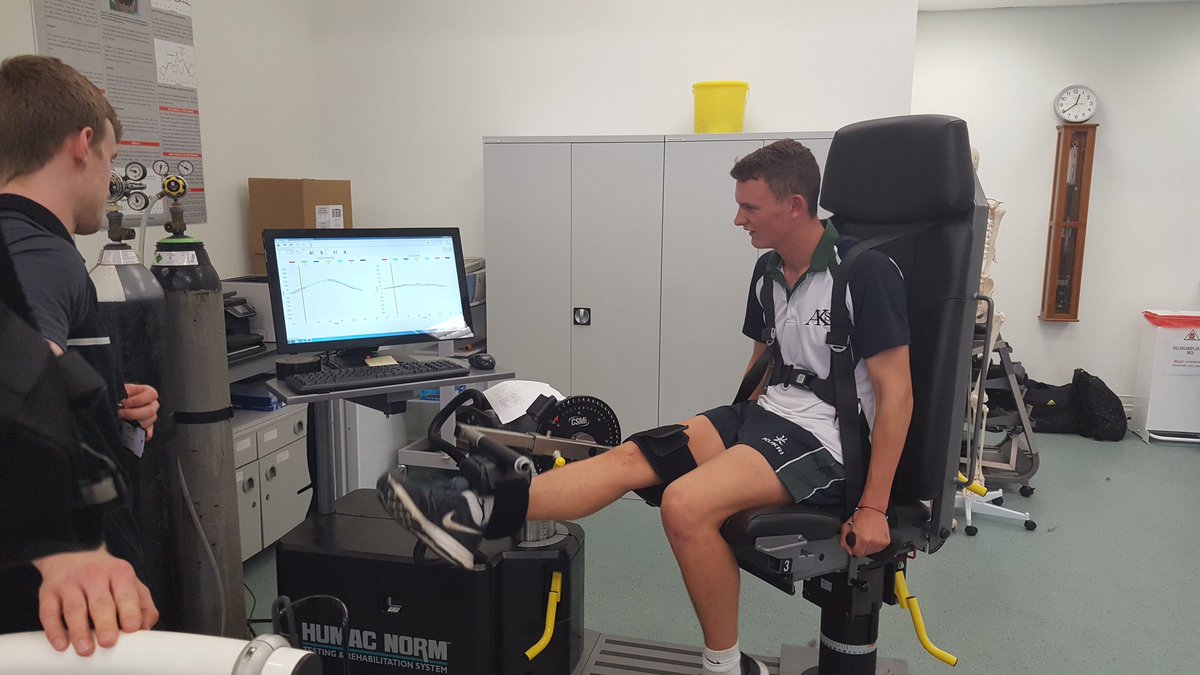 AKS Sport tweet media