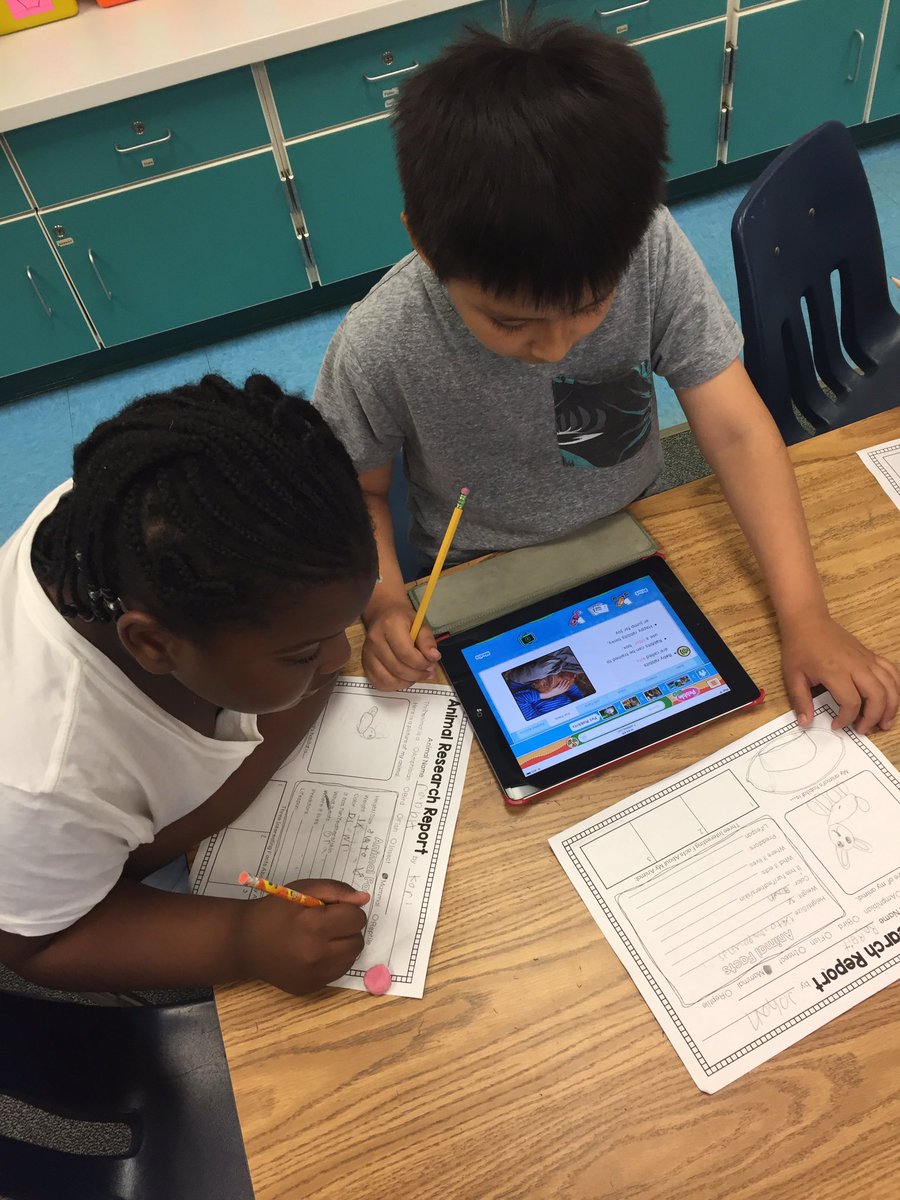 Animal research! Using multiple sources to gather information! #kwbpride <a href="/TCRWP/">TCRWP</a> <a href="/lsullivan/">Project Discovery</a> <a href="/mcmounteer/">Marie Mounteer</a>