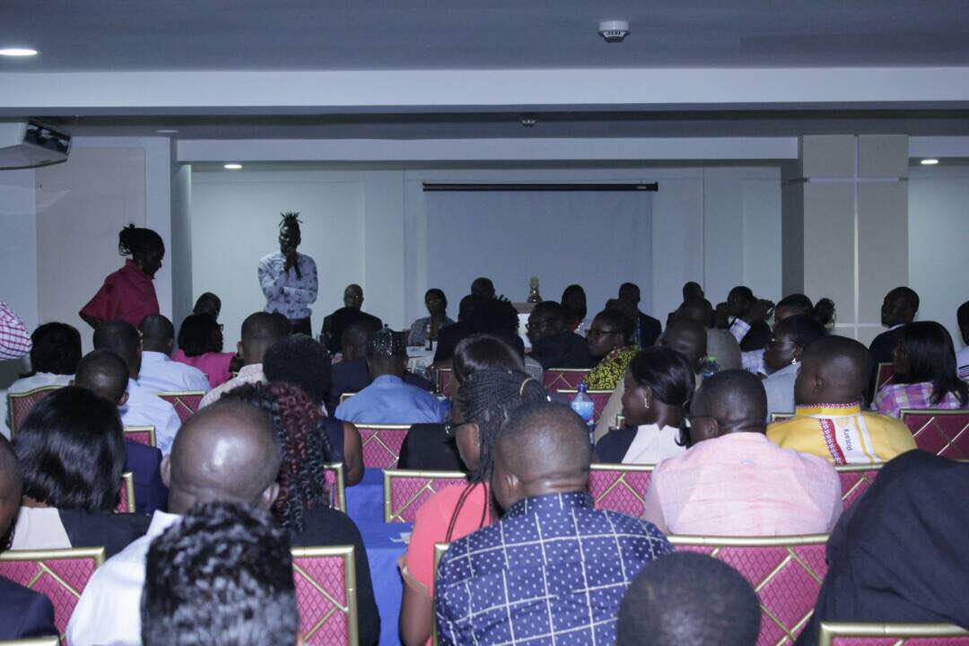 AugustLiveGh's tweet photo. Rotary Club Ghana Honours STONEBWOY #iPickStonebwoy #ComeFromFar #BackInAustralia #RoadToGrammys @ElormBeenie @KUBIdyza
#GhanaMeetsNaija17 https://t.co/CHH0pS8ZqS