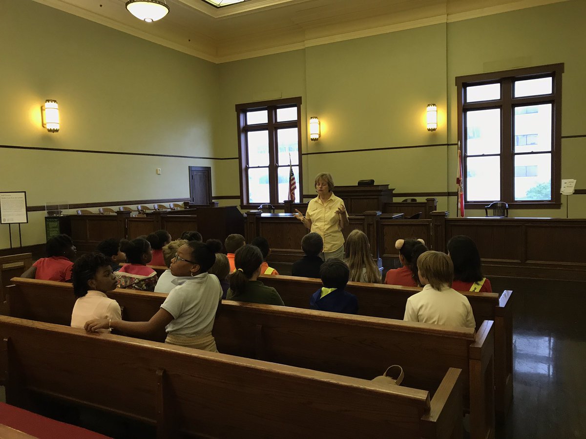 Linda Leicht tweet media