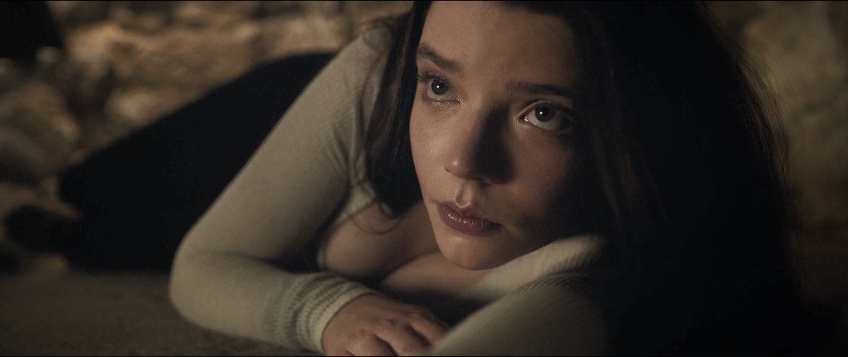 graphyfilms on X: Anya Taylor-Joy as Casey Cooke Split (2017) Directed by  M. Night Shyamalan Cinematography by Mike Gioulakis   / X