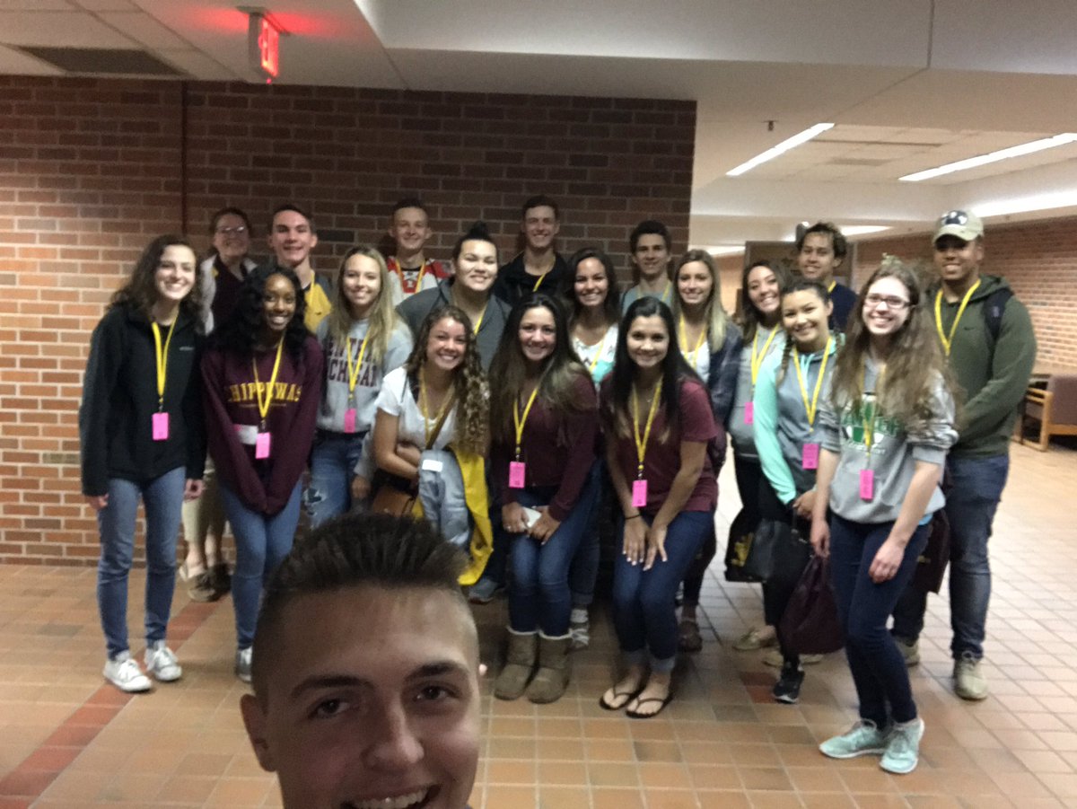 PinkPackCMU's tweet photo. PINK PACK DAY 3 ROCKING IT OUT!!💕💕💕 https://t.co/GsSPerI7tj