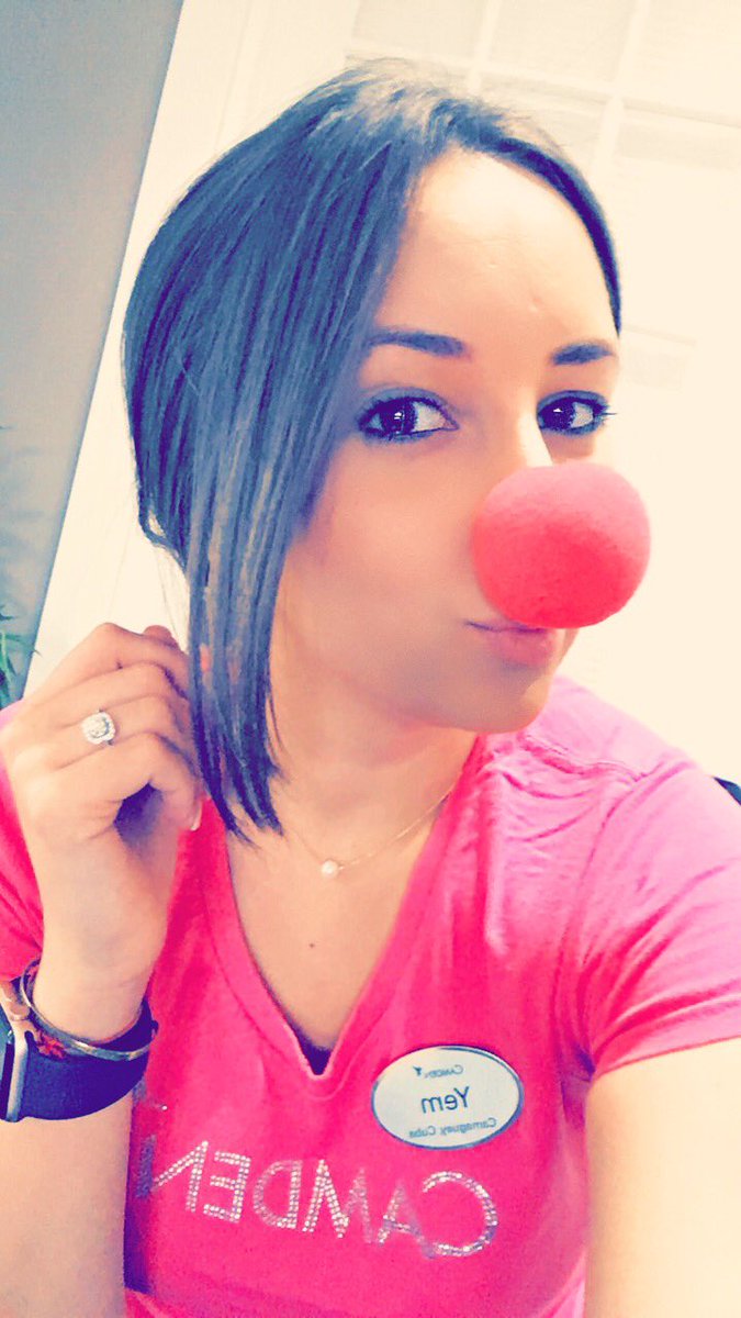 ooh_yem's tweet photo. Don't forget to get your #rednose at @Walgreens today. Let's help end child poverty! #RedNoseDay 🔴🔴🔴🔴🔴 https://t.co/VtTDKqkvFy