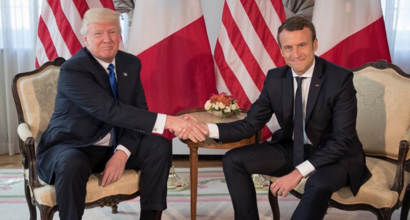 Internet cheers as French president beats Trump at his own ‘bullsh*t macho handshake game’ rawstory.com/2017/05/intern…