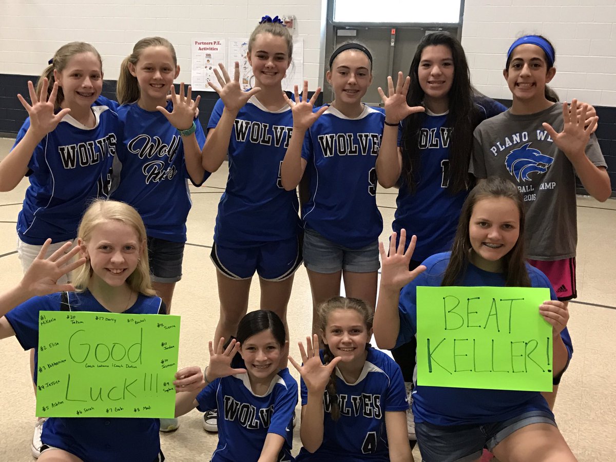 coach_kelly3's tweet photo. The lovely Wolf Pups wishing our Lady Wolves Softball team good luck tonight!! 🐺💙⚾️#beatkeller #round🖐🏼 https://t.co/FlacC5Mgiu