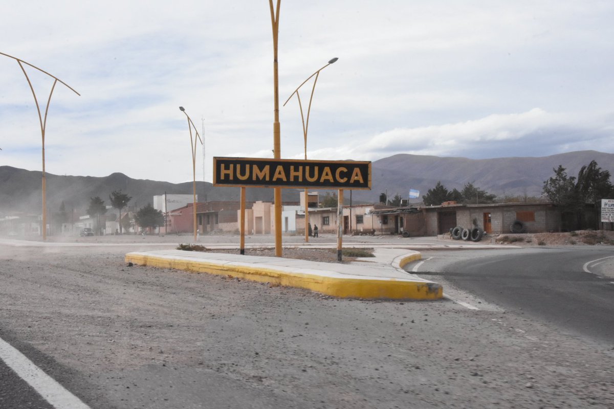 kuniarias's tweet photo. #Benjaminos
#LaOrquesteDeLaTela
#AbraPampa
#RosarioQuispe 
#Jujuy 
#LaPuna 
1.200km a 3.800mts de altura
@pollowalter 
No nos para Nadie !!! https://t.co/xnbTSZpnCy