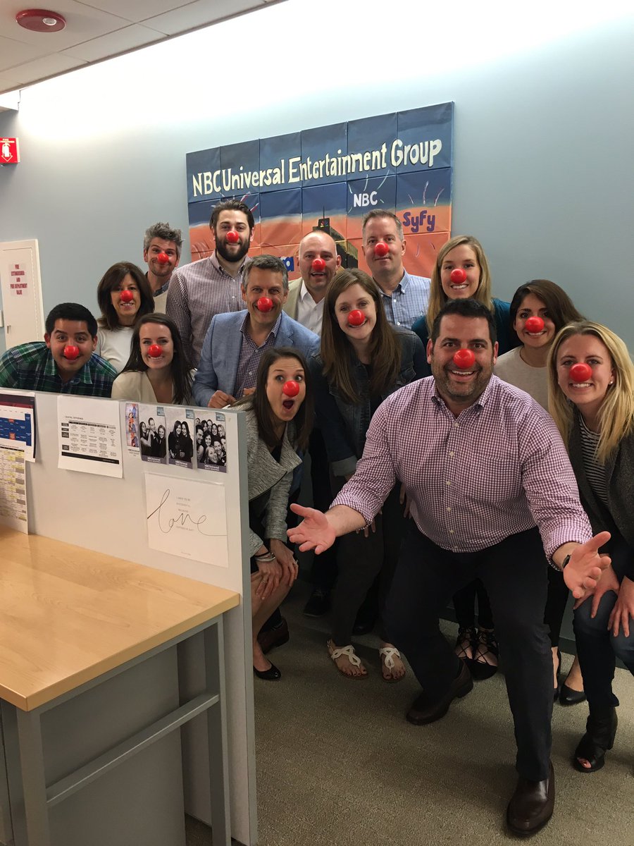 DigiMediaPro's tweet image. NBCU Chicago proudly has our #NosesOn !@RedNoseDayUSA @NBCUniversal @Walgreens @nbc