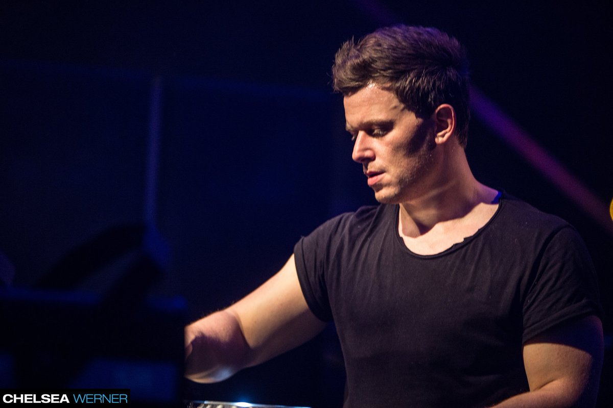 See you tomorrow New York!! #tomorrow #WeGoGRAND @MarqueeNY  >> flg.dj/MarqueeNYC0517 https://t.co/lrVlyBBlgG