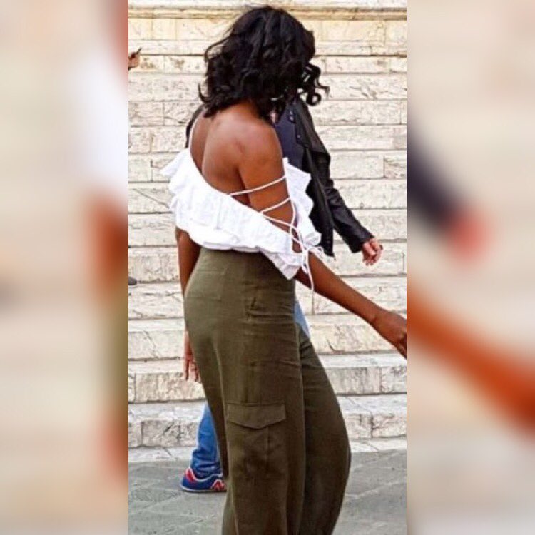 PAOaful's tweet image. Goals on EVERY level!
#ArmGoals #ShoulderGoals #BackGoals #CareerGoals #HappinessGoals #FuckUpTheGameGoals #MichelleObama #StillMyFLOTUS