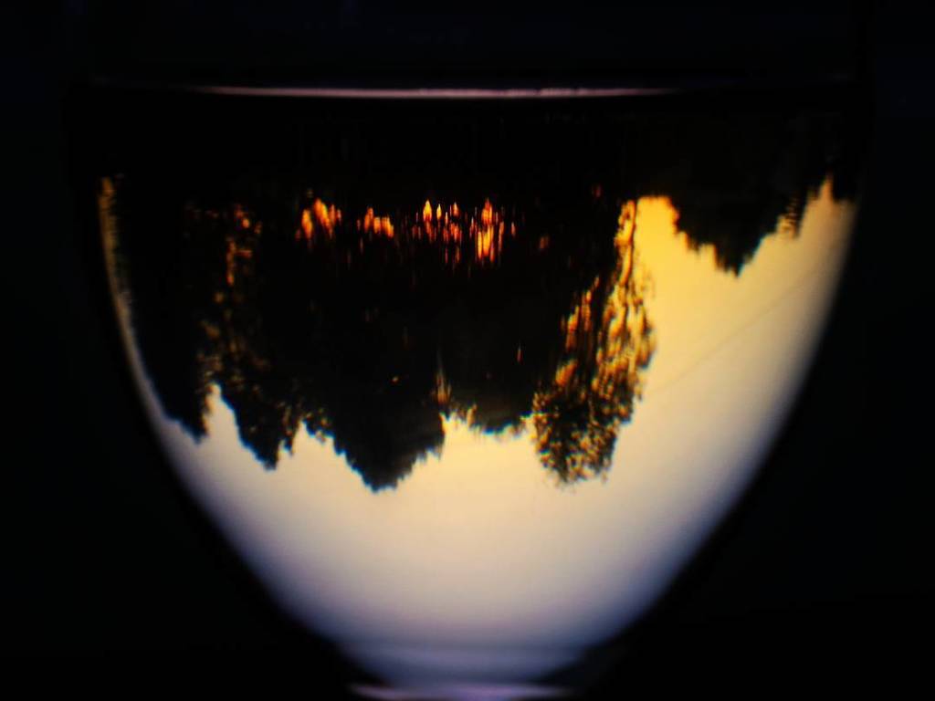 JohnBeardon's tweet photo. #Sunset in a 🍷 #fujifilm_xseries #xt20 #tamron #adaptall https://t.co/Kdq8FDcmvb https://t.co/uOZZfbCvKX