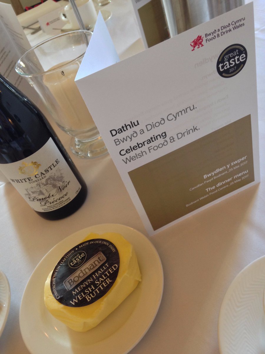 We've been loving your #PinotNoir tonight <a href="/Welshwines/">WHITECASTLE VINEYARD</a> let's get them into our #wineshop @guildoffinefood <a href="/FoodDrinkWales/">Food and Drink Wales</a> #northwales