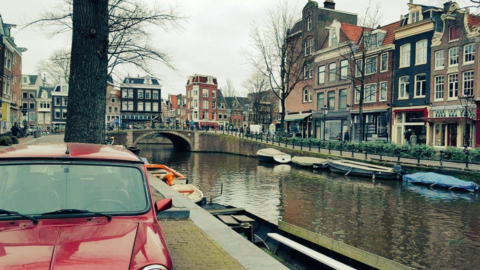 Ravenclawrence's tweet photo. The picture of a beautiful birthday in Amsterdam ... #InterFlixContest https://t.co/T7BmM1Nfpw