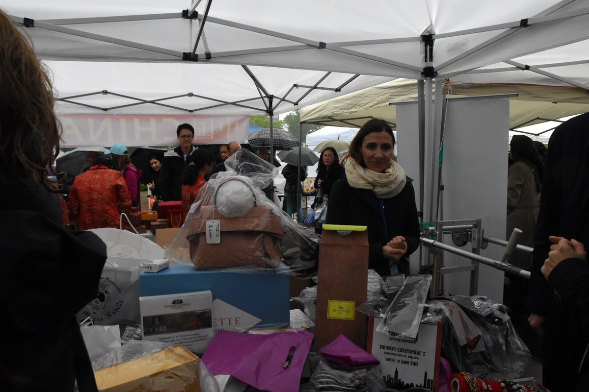 ItalyUN_NY's tweet photo. Kudos to M.Grazia Gragnano for great organization #UNBazaar &amp;to our team of braves who didn't shy away from the weather today!
#WithRefugees https://t.co/okNDr2RQrj