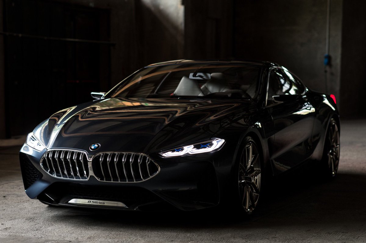 azubinski's tweet photo. bmw готовит сокрушительный удар по гос.бюджетам пост-ссср

на ети восьмёрки
будут спижжены
миллиарды https://t.co/t4HjC5OWWg
