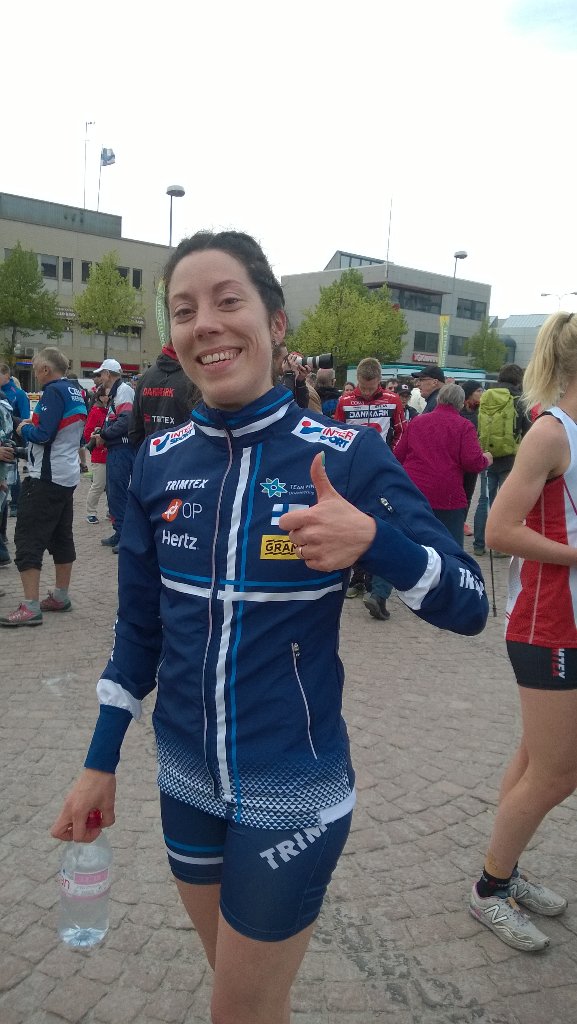 SuunnistusSSL's tweet photo. @VenlaNi upeasti mc-sprintin kuudes. Maja Alm voittoon. Rantanen 11., @sari_anttonen 15. @KirsiNurmi 17. #suunnistus https://t.co/PiJHbHxfRa