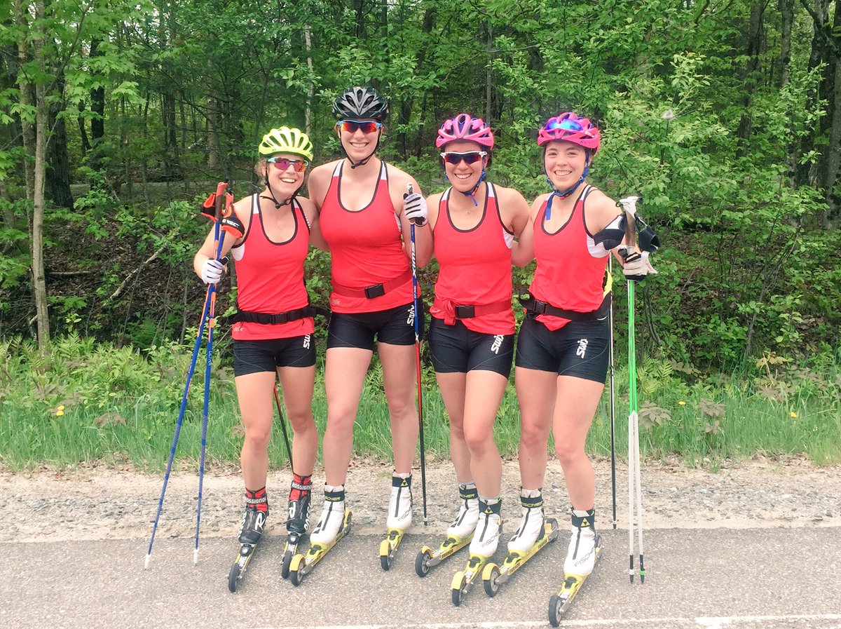 First training camp of the season calls for a post intervals matching girls team pic! 💃🏼👩‍👩‍👧‍👧🎿 #team🔥#swix #teamcanada #roadtopyeongchang