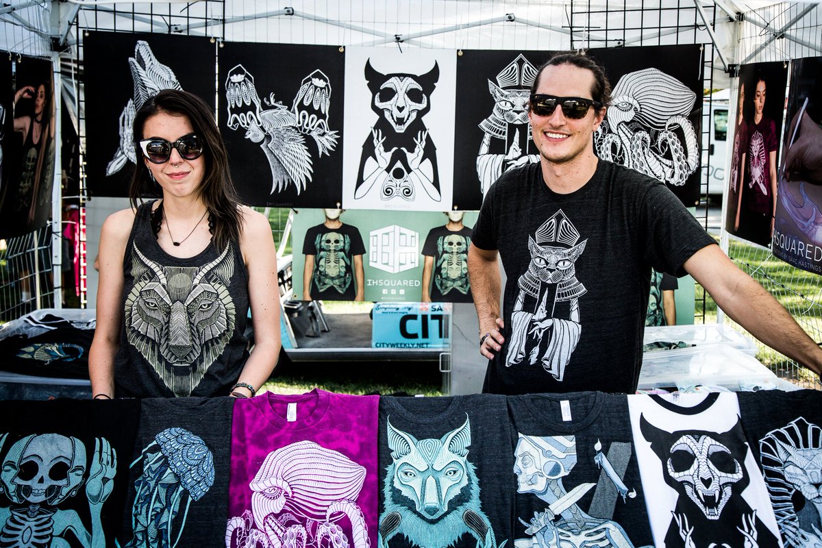 SLCTwilight's tweet photo. Calling all craft vendors! Applications are due for the 2017 TCS Craft Market tomorrow, May 26, 2017! Apply here: https://t.co/yyiCHljVHU https://t.co/0Nvi4CHK74