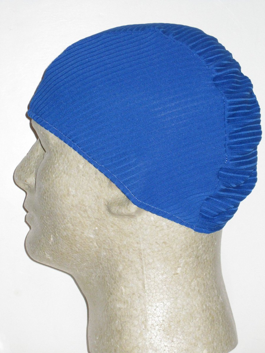 Dad or other male in your life with dreadlocks,need a LARGER swimcap? (Not waterproof.)Surprise them with a cap from swimcapsbyfran.com