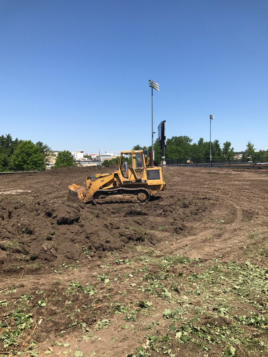 pride_lps's tweet photo. Construction continues today @LIBERTYSCHOOLS LHS https://t.co/oudbX7BV6W