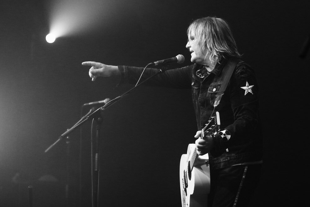 thealarm's tweet photo. Mike Peters @thealarm will be appearing on @janicelongdj @BBCRadioWales this evening at 9pm and playing some acoustic songs. Tune in people https://t.co/VrA5yKh1WU