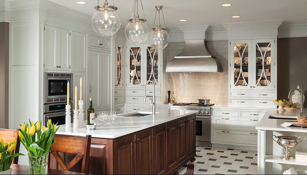 InteriorDesign's tweet image. Take our Kitchen Lighting IQ Quiz for a chance to win up to $10,000 in @WoodMode cabinetry and lighting products. bit.ly/2ro7M9X