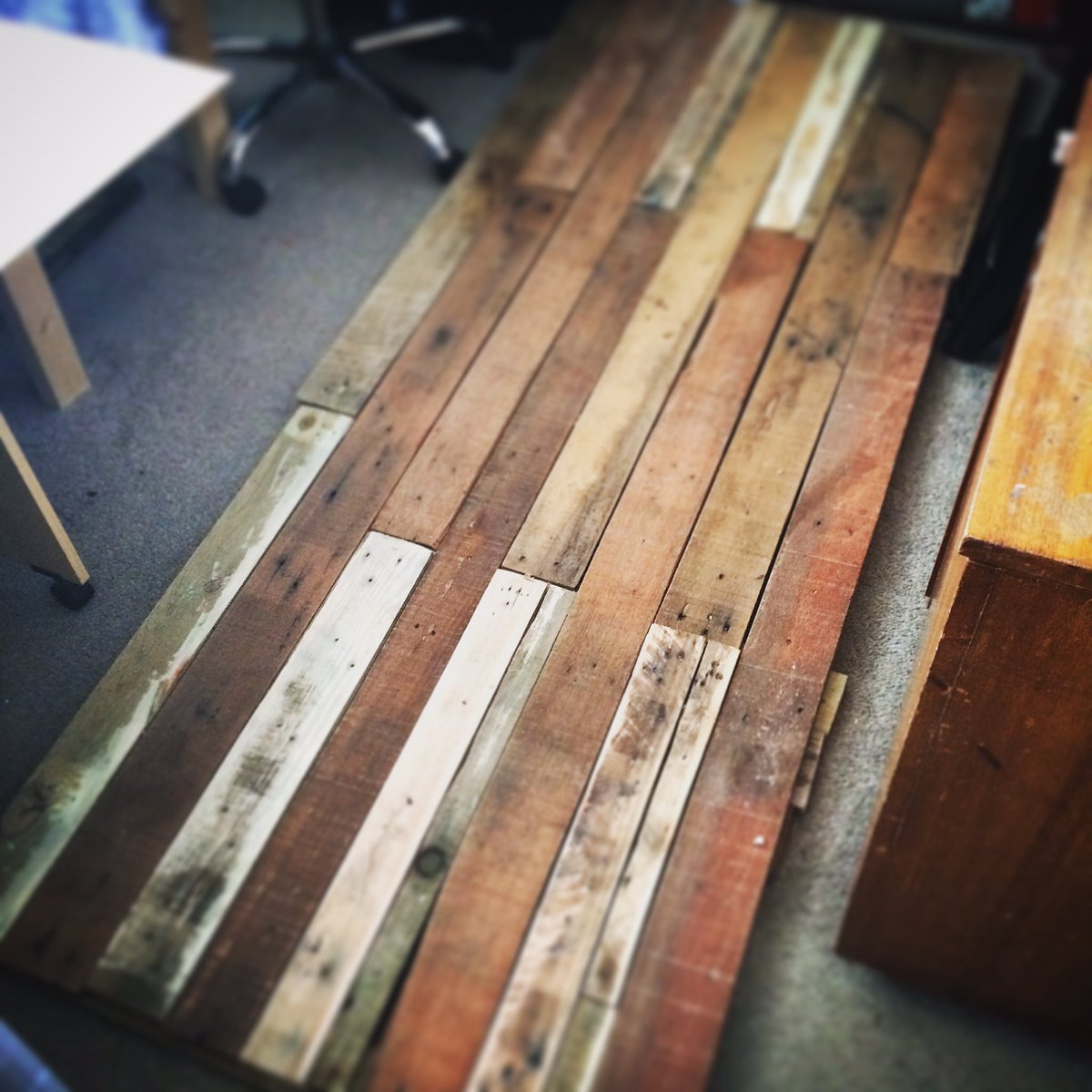 Vintage_Siren's tweet image. Took inspiration from @daveerasmus pallet furniture and made myself a new patterncutting table. Why buy it when you can build it!  👍🏻