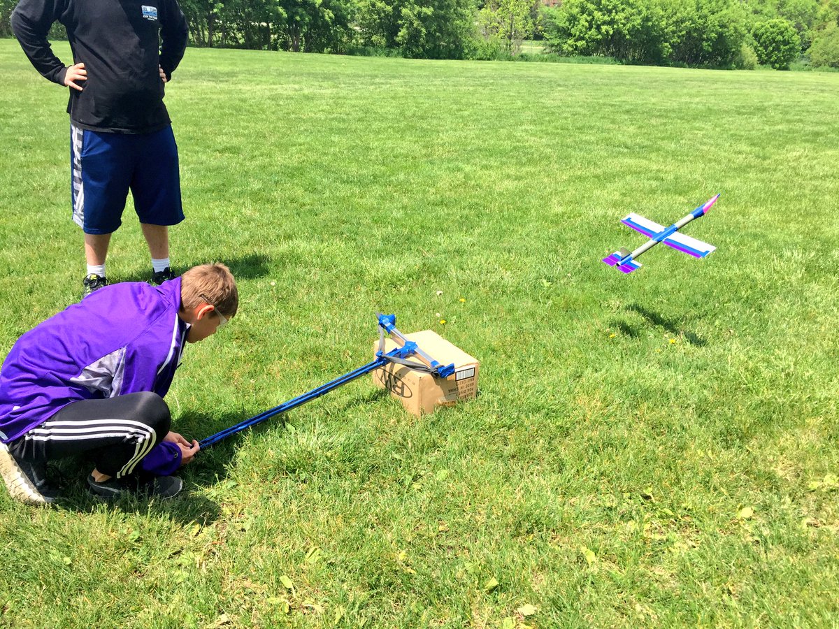 GretaVoit's tweet photo. @North_INSPIRE Fly, Fly Away: Airplane Design Challenge...Data collection day https://t.co/2IcbrfwzMj